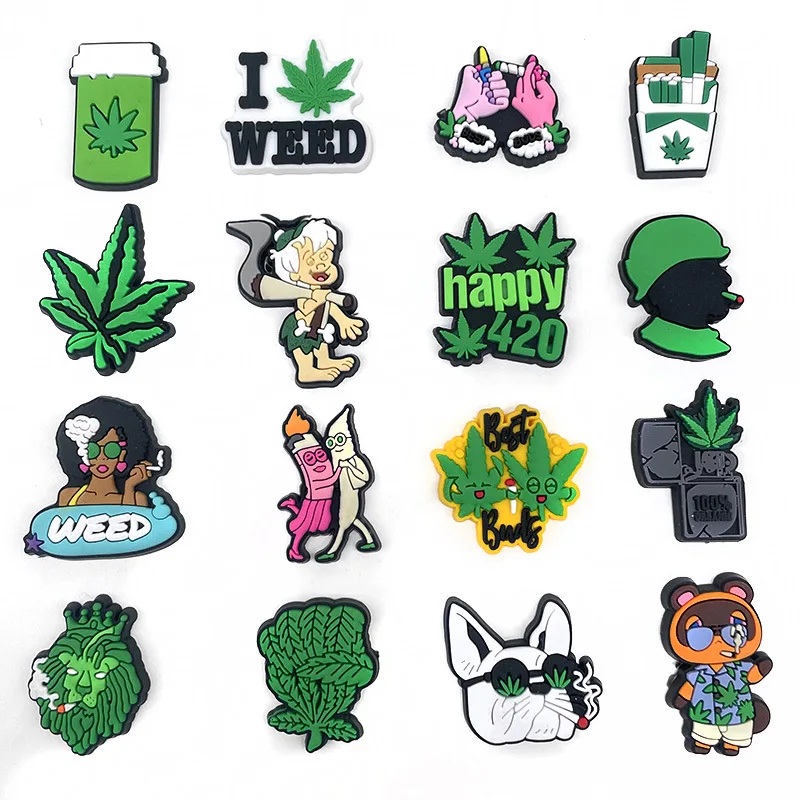 

2022 wholesale hot selling customized leaves cartoon shoe accessories soft PVC creative croc Charm