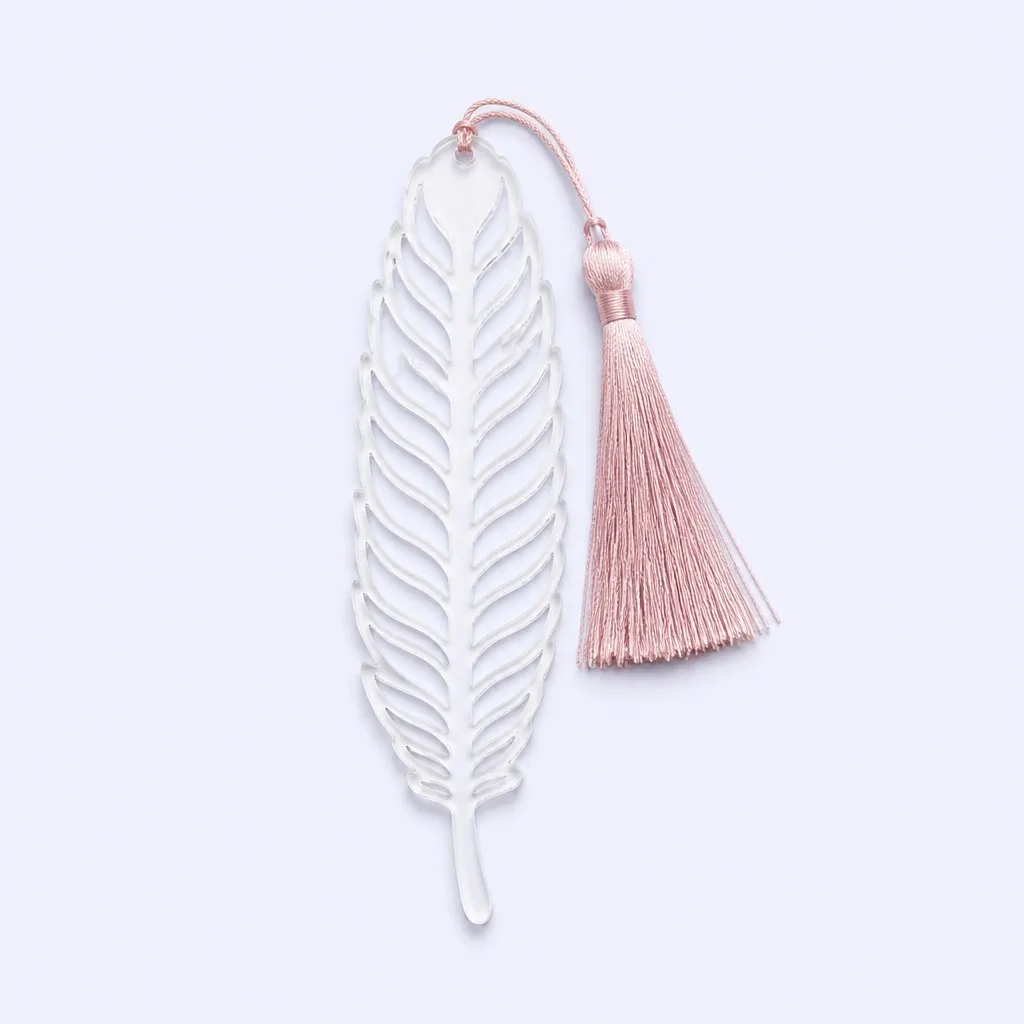 Airy Classical Feather Silhouette