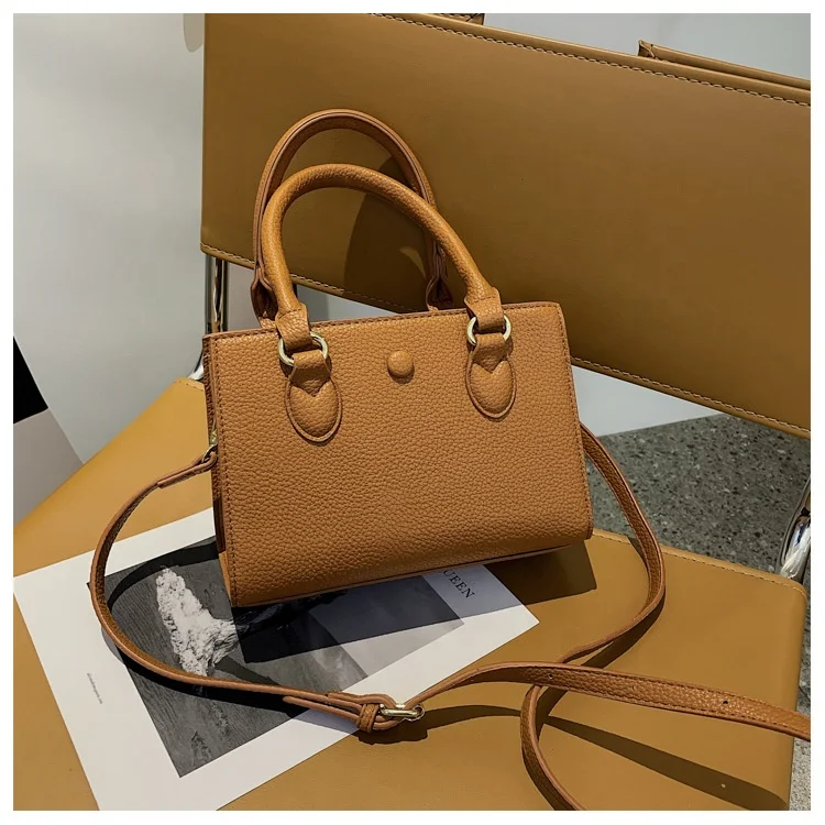 

2022 Fashion Drop Shipping Jelly Color Luxury Office Handbags Cross Shoulder Plastic Zipper Bag Small Female Designers Hand Bag
