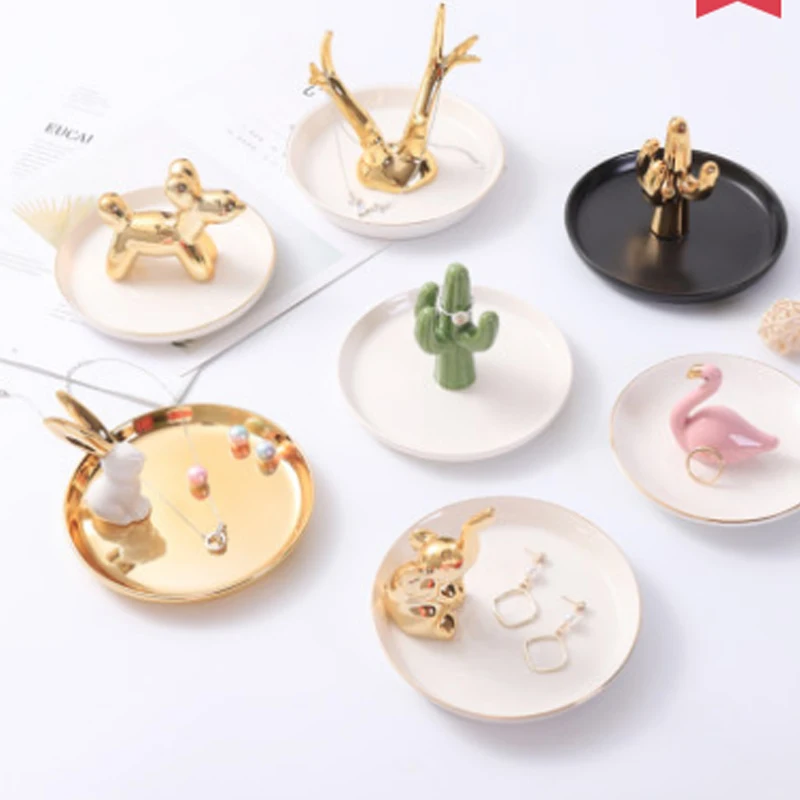 

Top Fashion Ceramic Creativity Shape Necklace Ring Holder Jewelry Display Trinket Tray