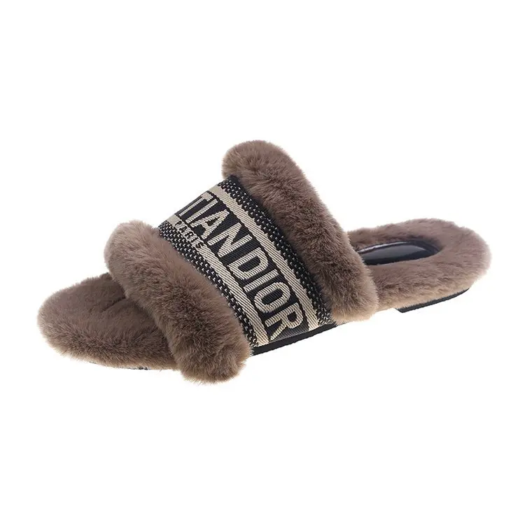 

2021 New Fluffy Slippers Women's Outdoor Open Toe Letters Fashion Velvet Padded Cotton fur Slippers Wholesale