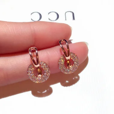 

New Women'S Fashion Korean Earrings, Exquisite Super Flash Inlaid With Rhinestones, All-Match Earrings