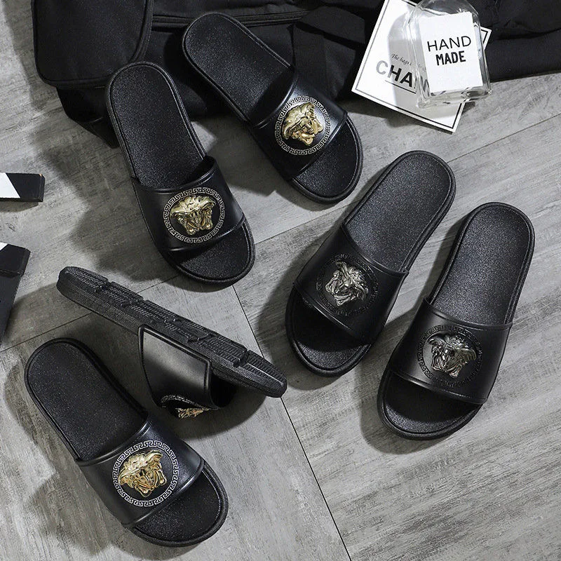 

Free shipping men's summer antiskid beach slippers hot sale fashion Medusa sandals men's slippers