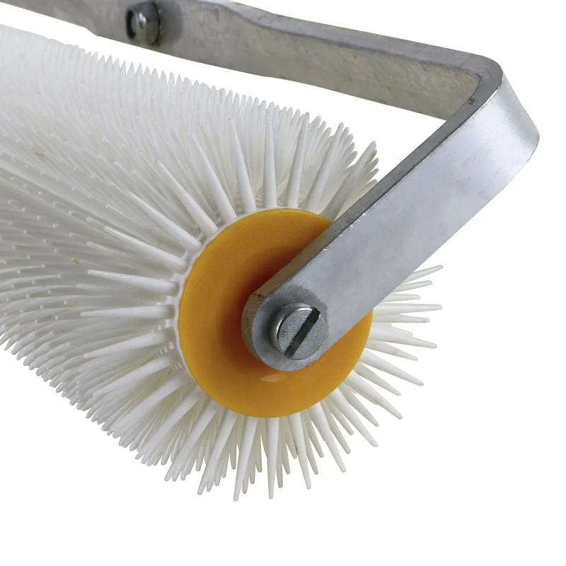 
White Nylon Spikes Air Removal Roller with Handle 