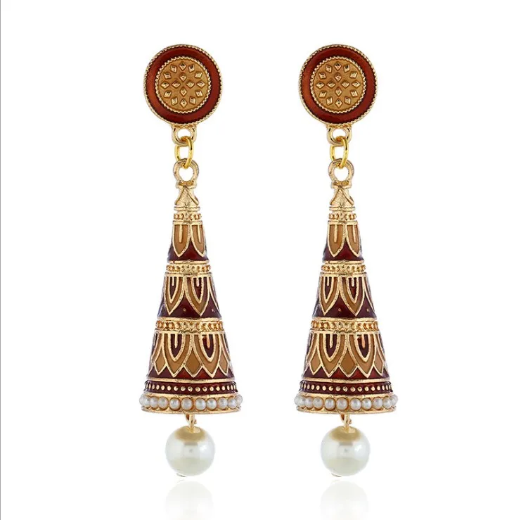 

Foreign trade jewelry geometric conical ear nail full of stylish earrings