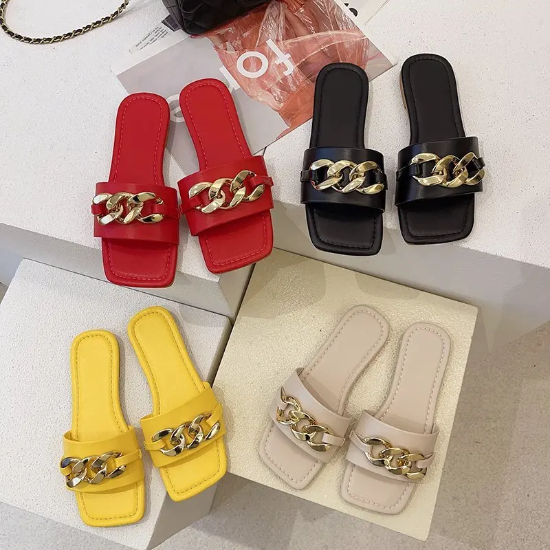 

New Arrivals 2021 Shoes Woman Slippers Metal Chain Summer Girls Slide Sandals Luxury Flat Beach Sandals Slippers For Women