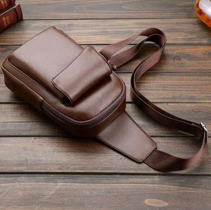 Wholesale men's new casual small chest bag personality wild shoulder travel messenger bag factory direct sales