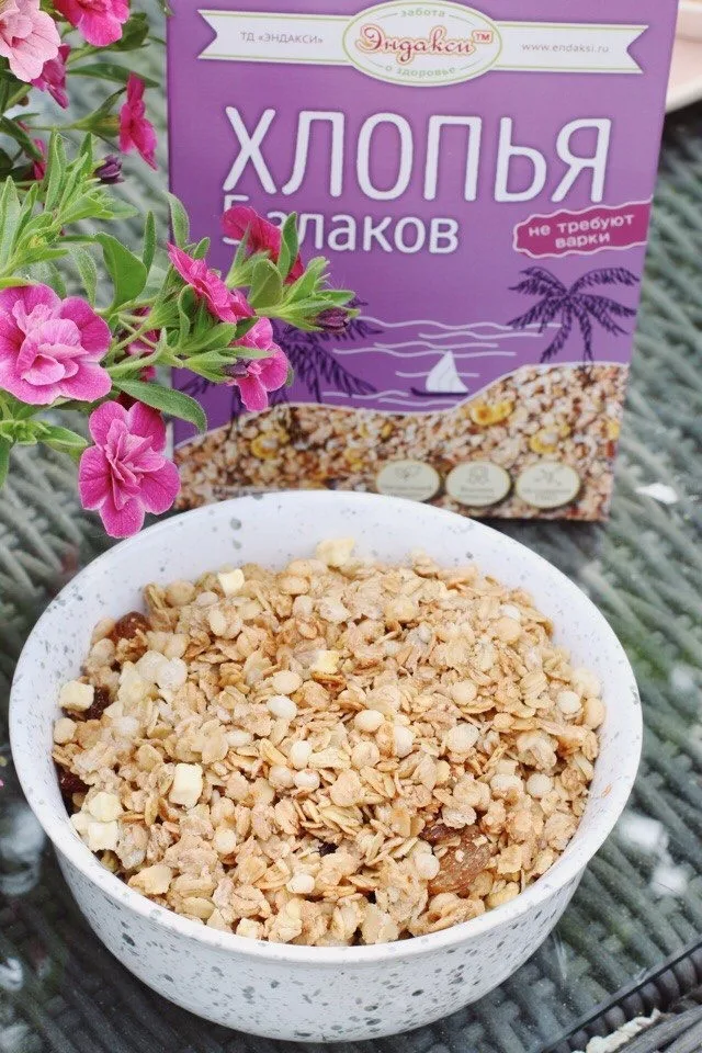 
Healthy instant cereal flakes, tasty breakfast for all family 