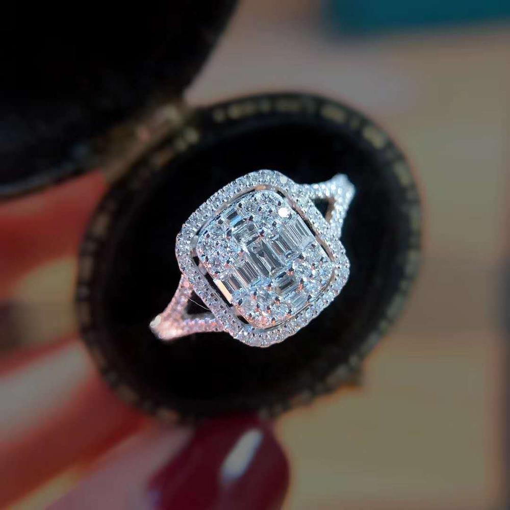 

Luxury Female Square Exaggerated Diamond Jewelry Wedding Accessories 18K Pure Gold Elegance Engagement Rings, White color