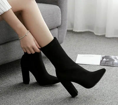 

Winter Warm Boots Short Female Western Boots Party Dancing Shoes Woman Chunky Heels Big Size Women suede Mid-Calf Boots, Black