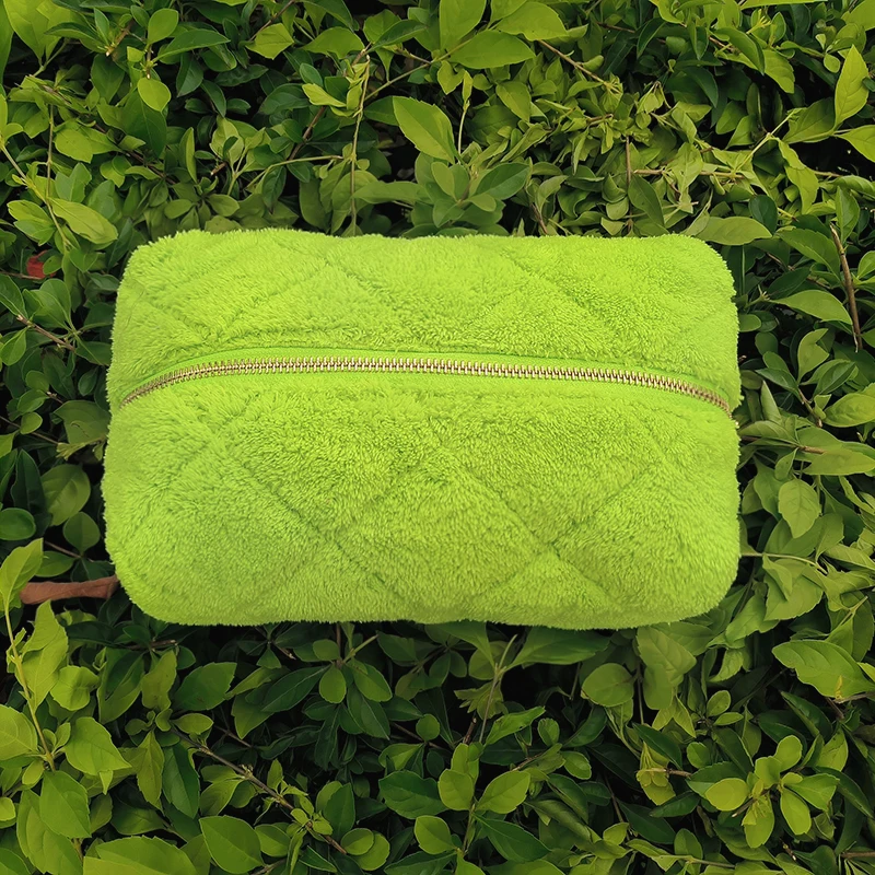 

2022 New terry cloth beauty makeup bag fashion plush cosmetic bags colorful lining handmade quilted women makeup bag