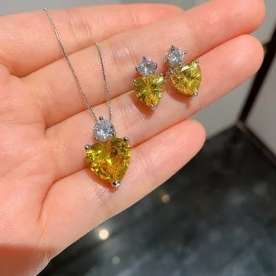 

Diamond Zircon Jewelry Set Vintage 18K Gold Plated Yellow Diamond Love Heart Pendant Necklace Earrings Jewelry Set For Gift