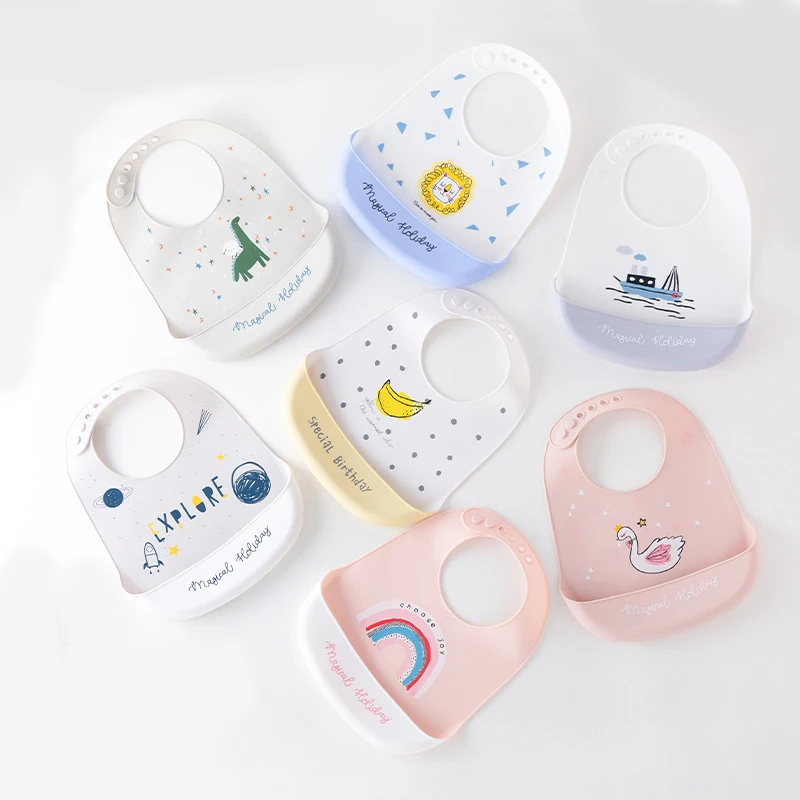 

New Adjustable BPA Free Silicone Easily Clean Soft Waterproof Baby Bibs