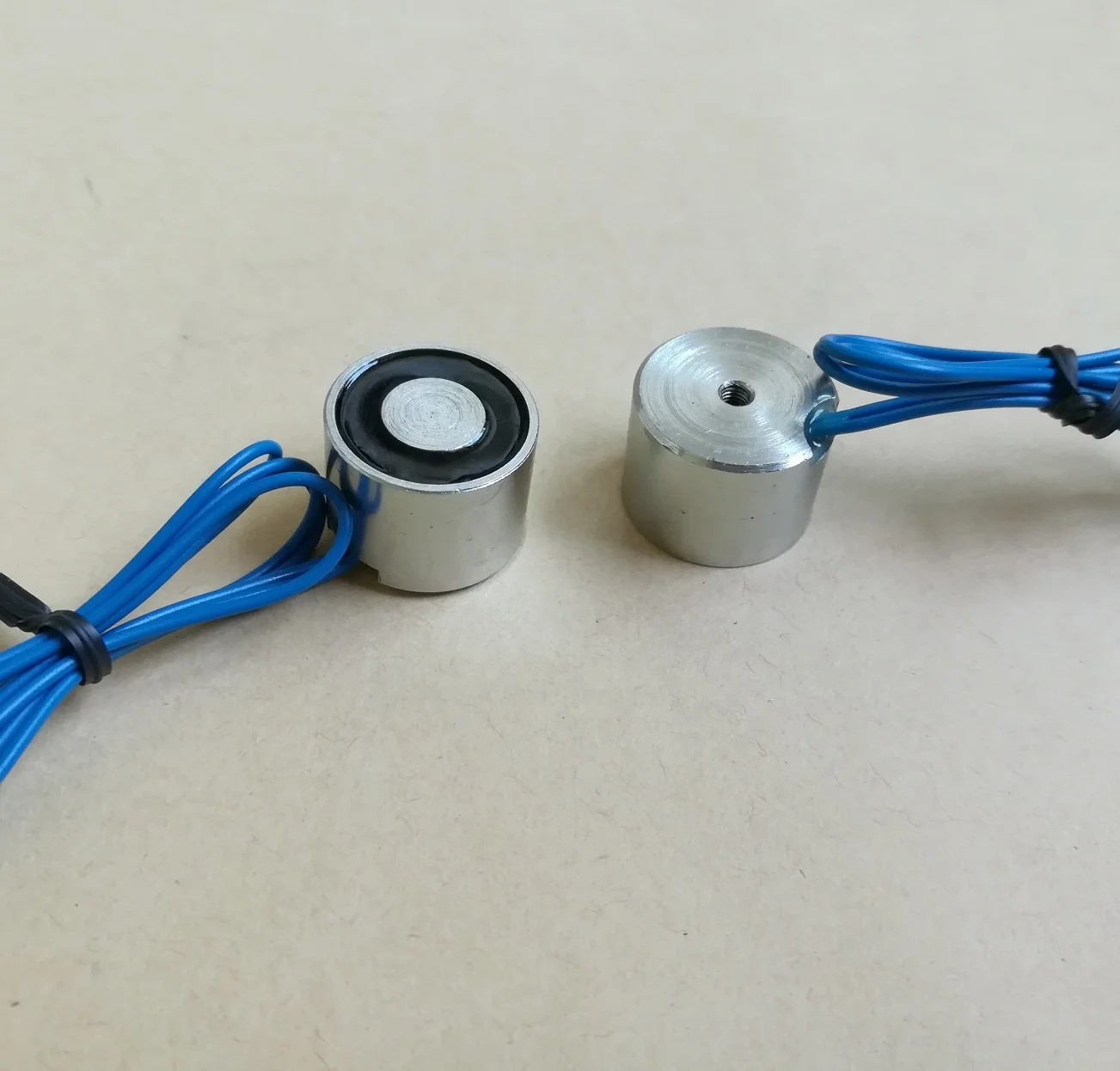 
5kgs force 5V/ 6V /12V /24V DC mini lifting electromagnet holding electromagnet 