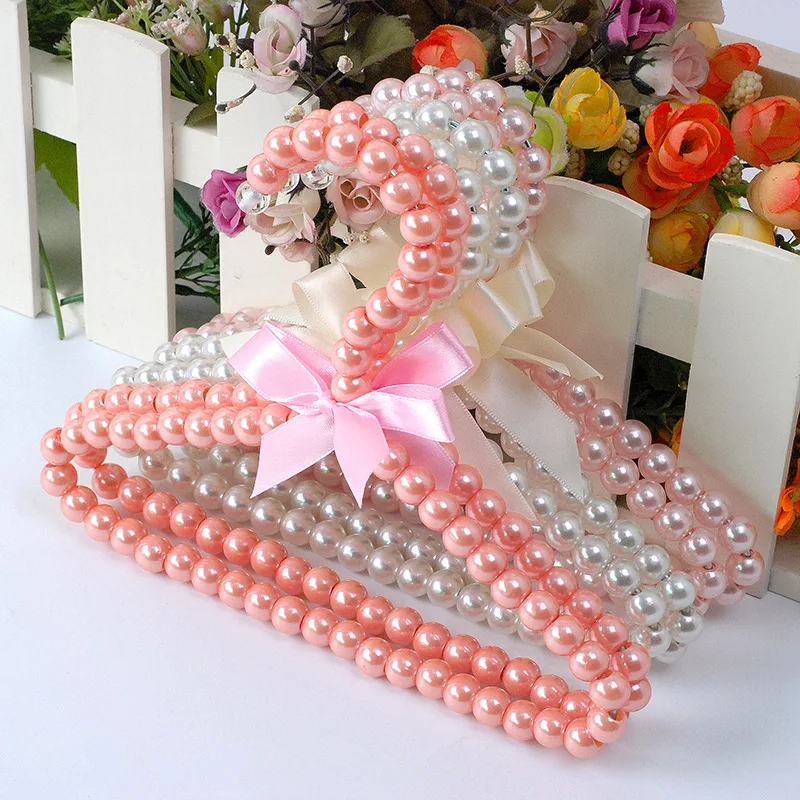 

Hot Sale Wholesale Luxury Multi Color Pearl Pet Clothes Hanger Dog Clothes Rack Hanger For Pet Shop