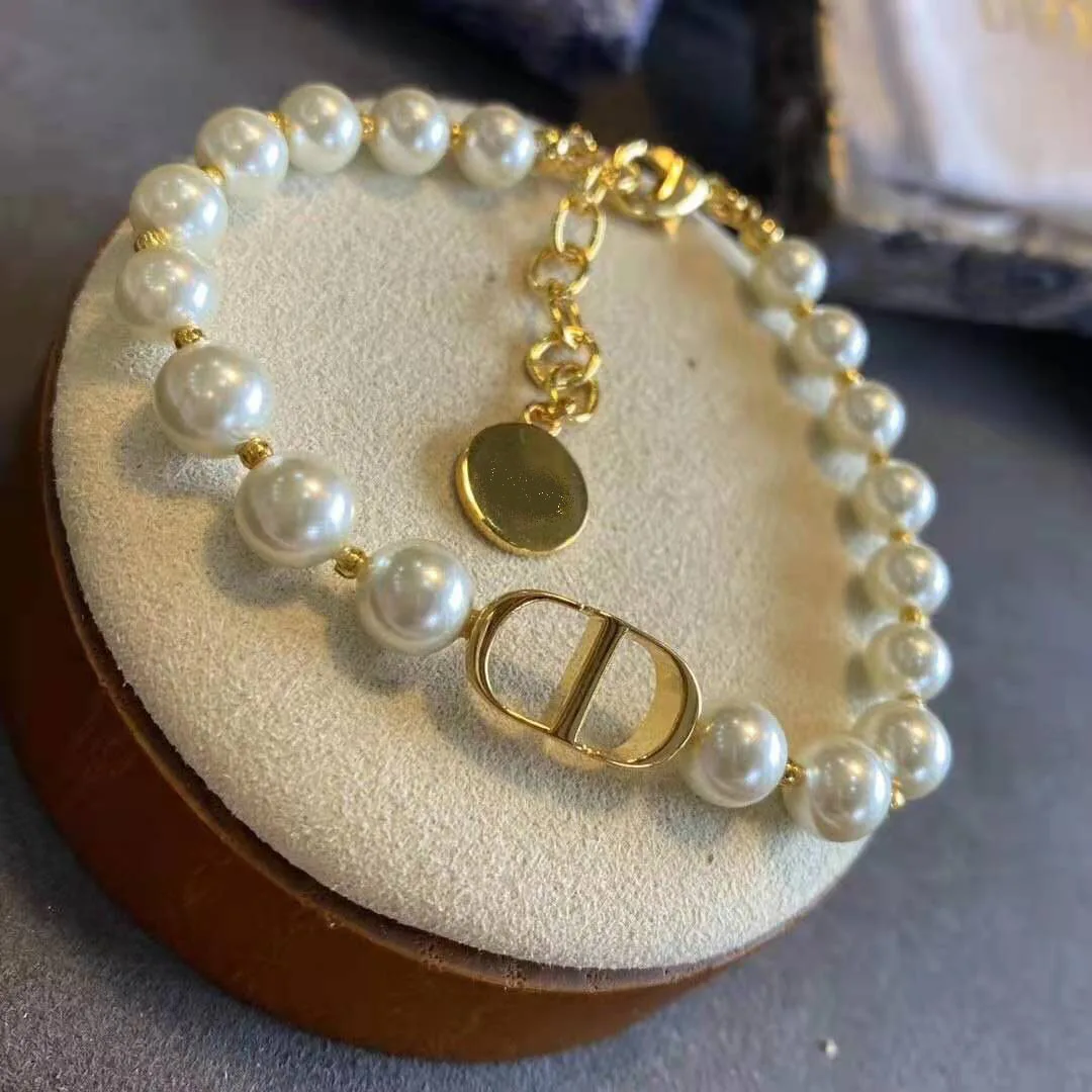 

New CD letter pearl bracelet women's high quality light luxury wind retro versatile personality hand bracelet necklace