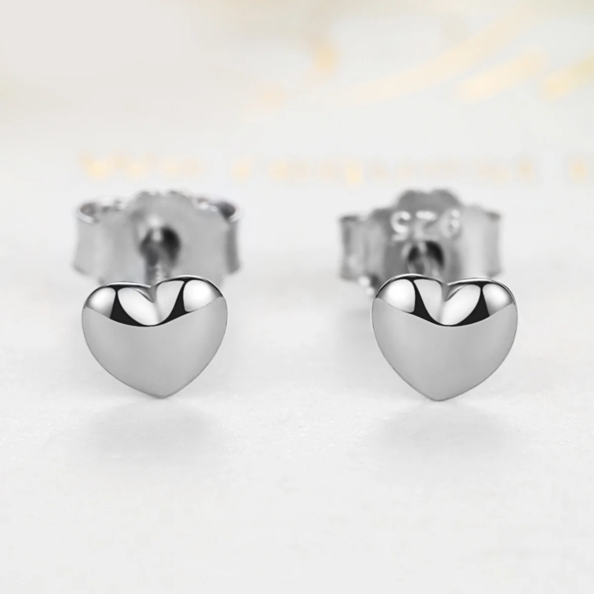 

PAS441 2020 fashion jewelry 925 sterling silver heart shape stud earrings for women