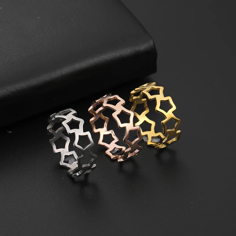 

Simple Cutout Pentagon Ring Women Elegant Stainless Steel Geometrical Casual Rings Jewelry Love Anniversary Birthday Gift, Steel color, gold, rose gold