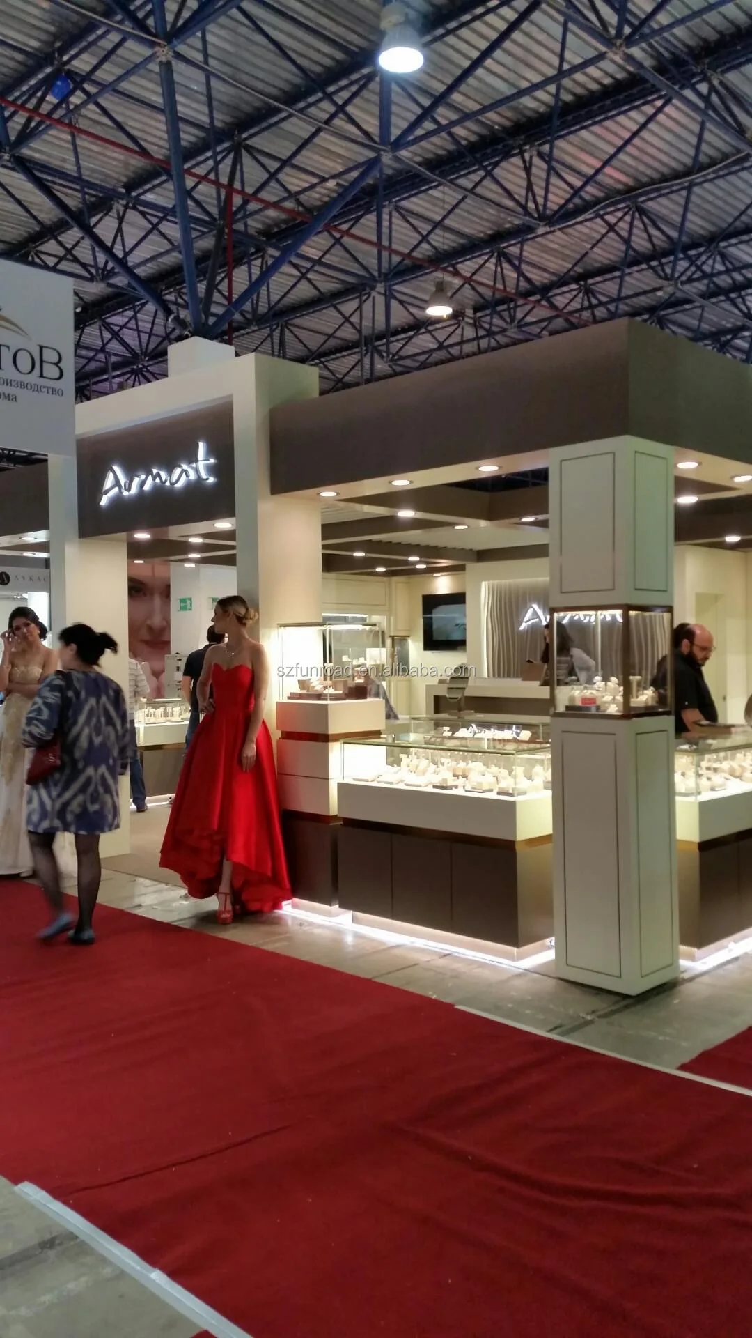 Modern luxury jewelry display kiosk jewelry shop counter for mall