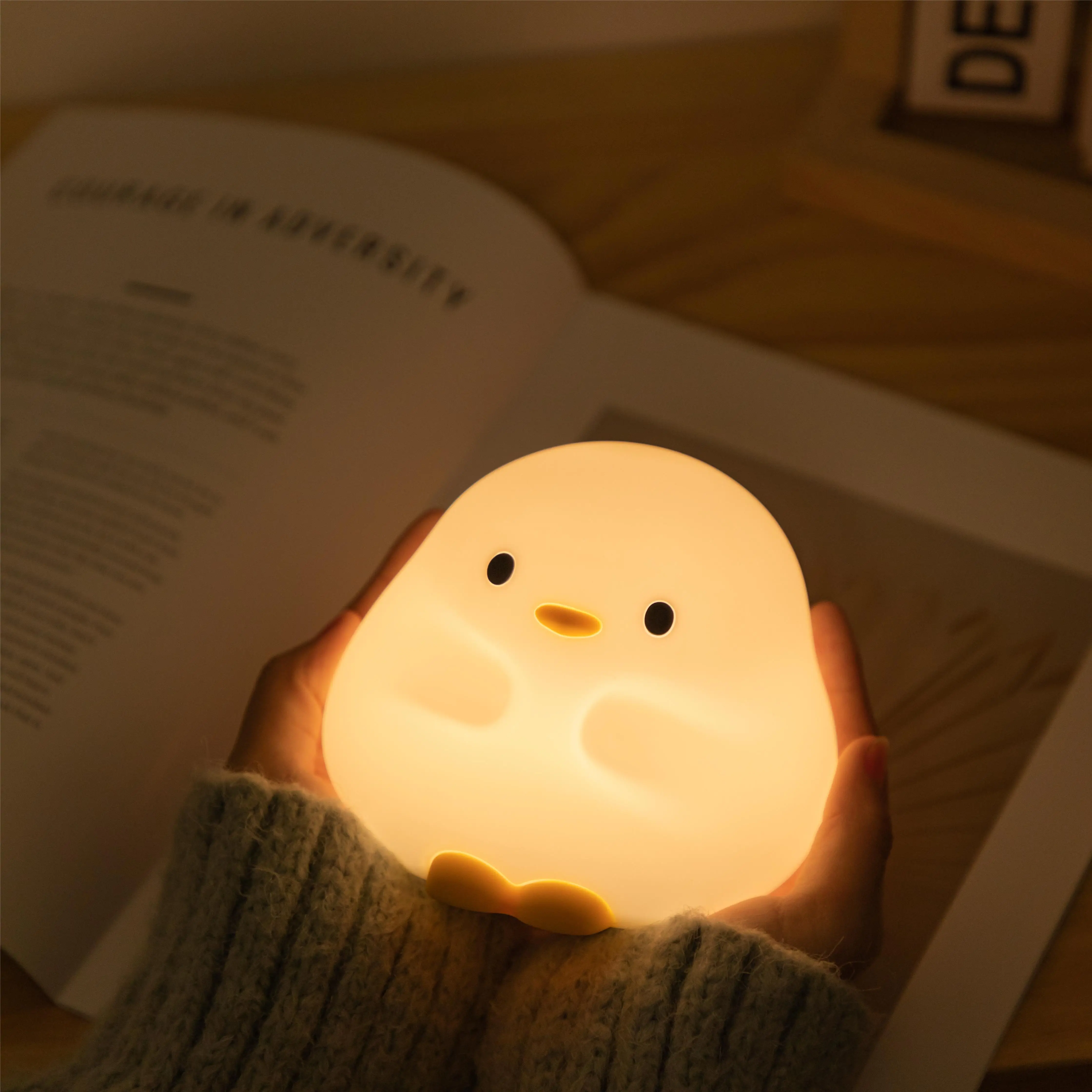 

Kawaii Kids Gift Silicone Duck Sleeping Lamp USB Rechargeable Kids Night Lamp Cartoon Cute Duck Night Light For Kids Room