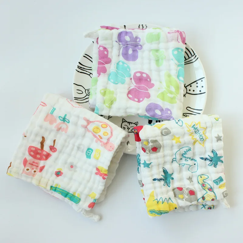 

Hot Sale Soft 6-layers Cotton Gauze Infant Bibs Muslin Print Triangle Handkerchief