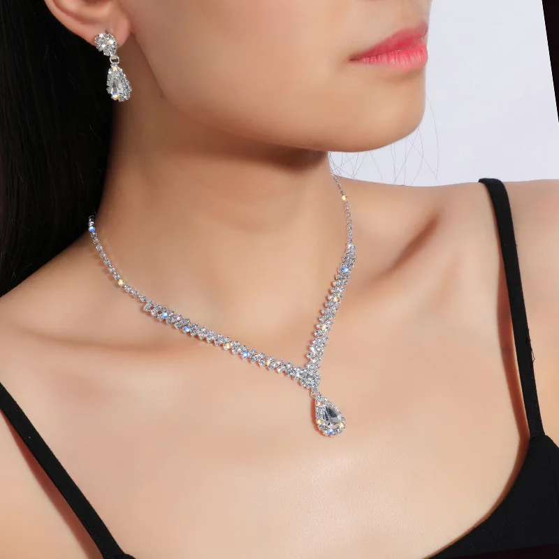 

Hot Exquisite Claw Chain Necklace Earring Set Two-piece Women's Drop Choker Collarbone Chain Dinner Party Accessories