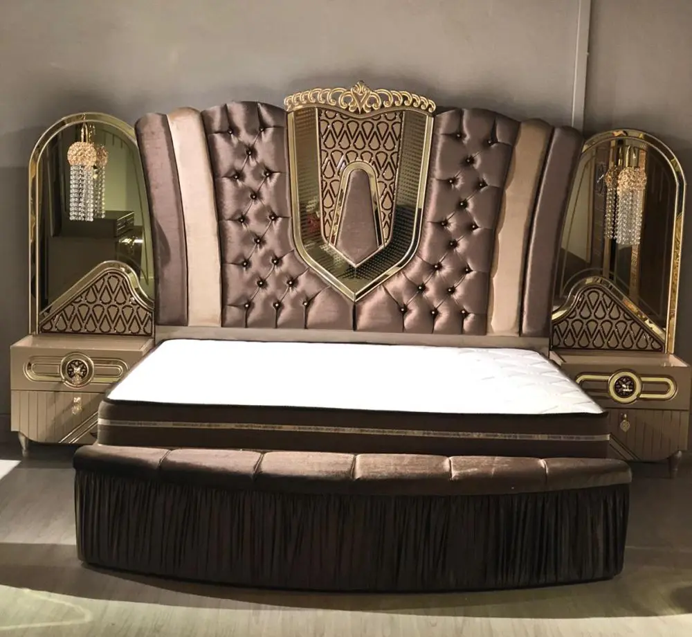 
Luxury Viyana Bedroom Set Painted 