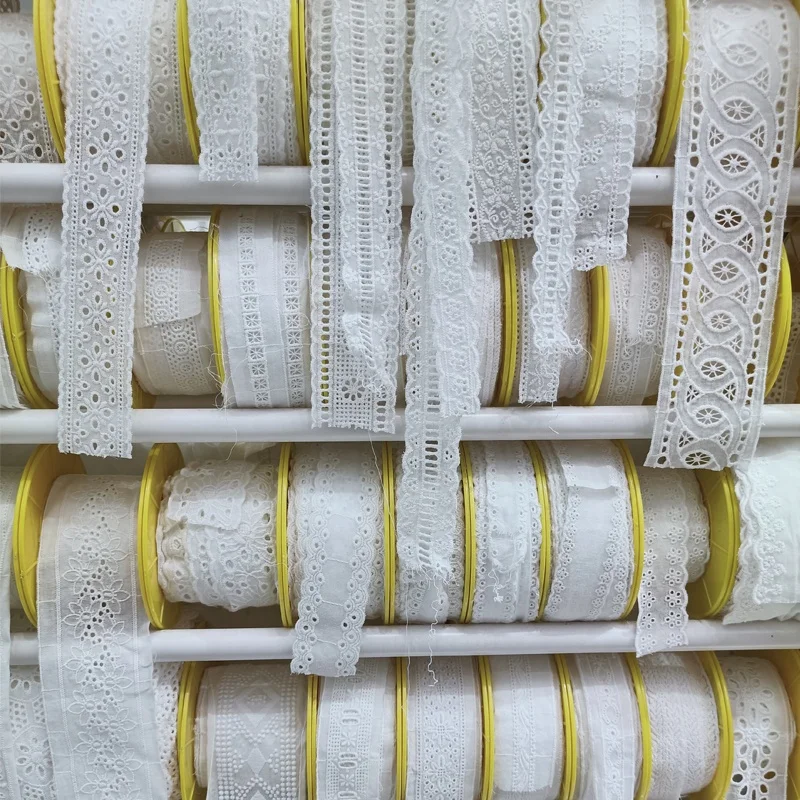 

High Quality TC Laces White Cotton Lace Trim Embroidery Ribbin Guipure Border Lace