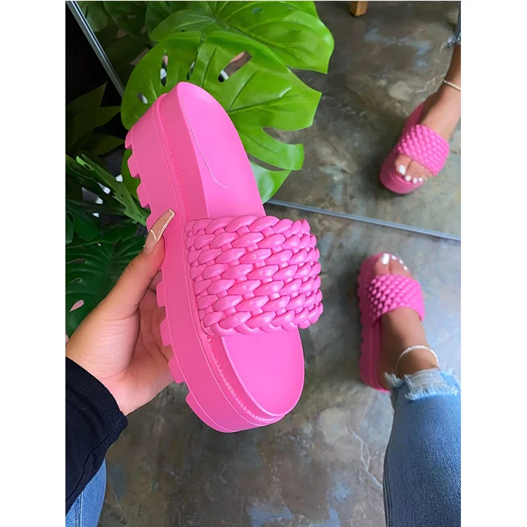 

Trendy Roman Shoes Summer Women PU Platform Flat Beach Slide Slippers Light Weight 2021 New Sandals For Women