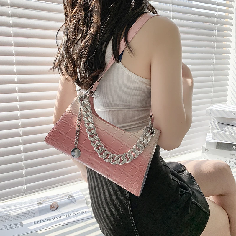 

2021 Designer Luxury Handbag Pro Buyer New Fashion New Pattern Underarm Bag Diamonds Oversized Chain Handbag, White/black/red/blue/pink