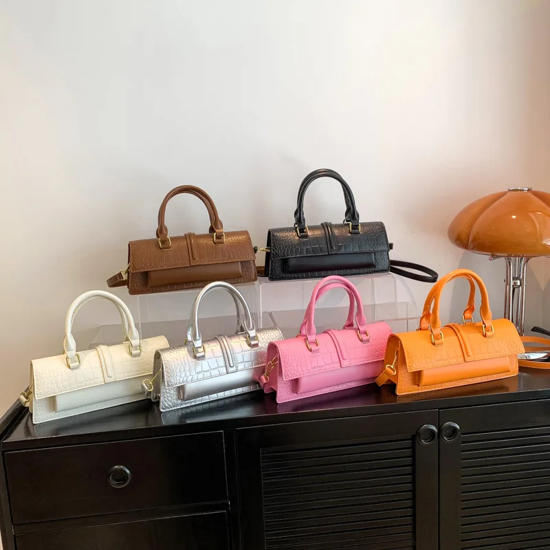 

2023 New High Appearance French Stick Bag Trendy One Shoulder Crossbody Bag