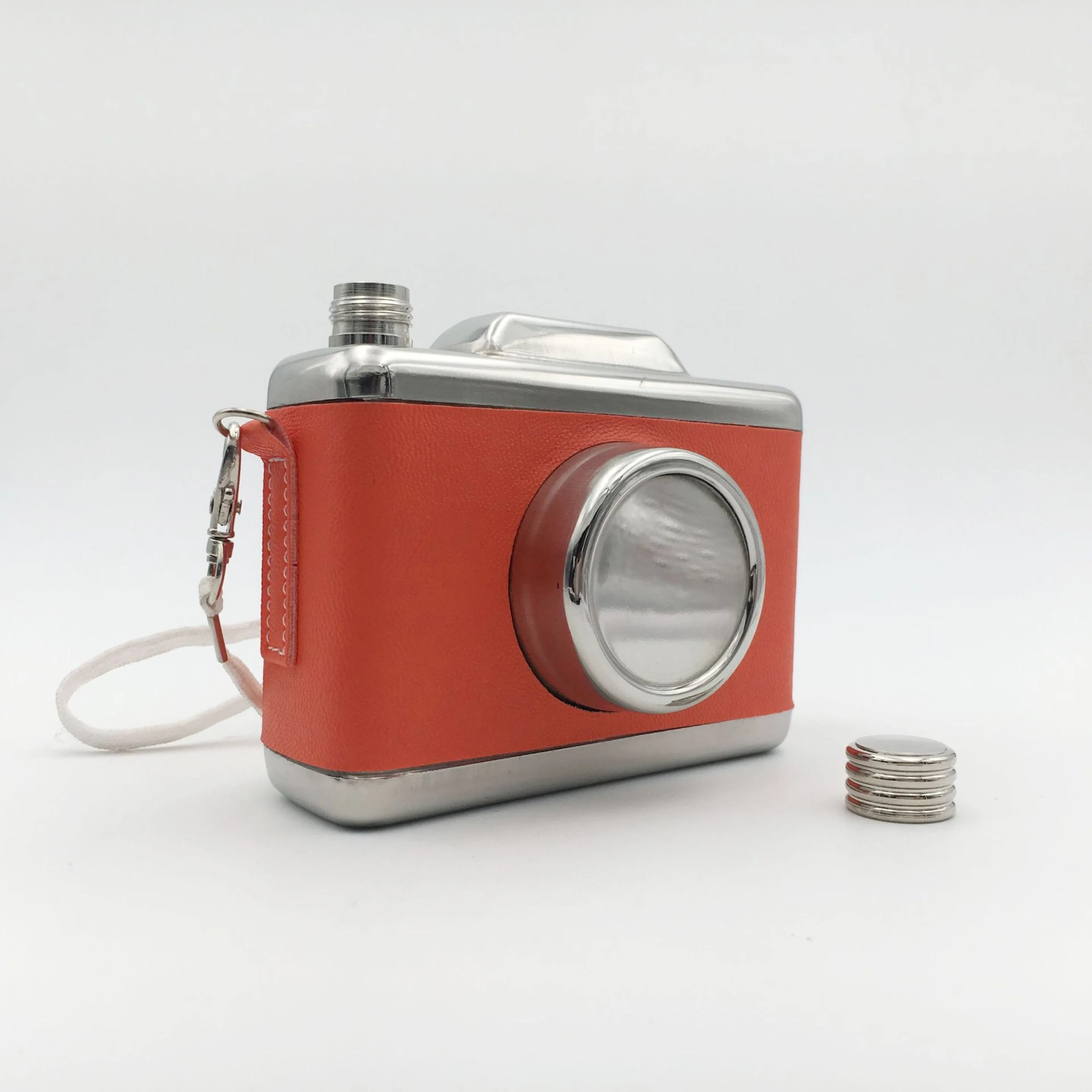 

Mikenda customize high quality personalized camera hip flask stainless steel