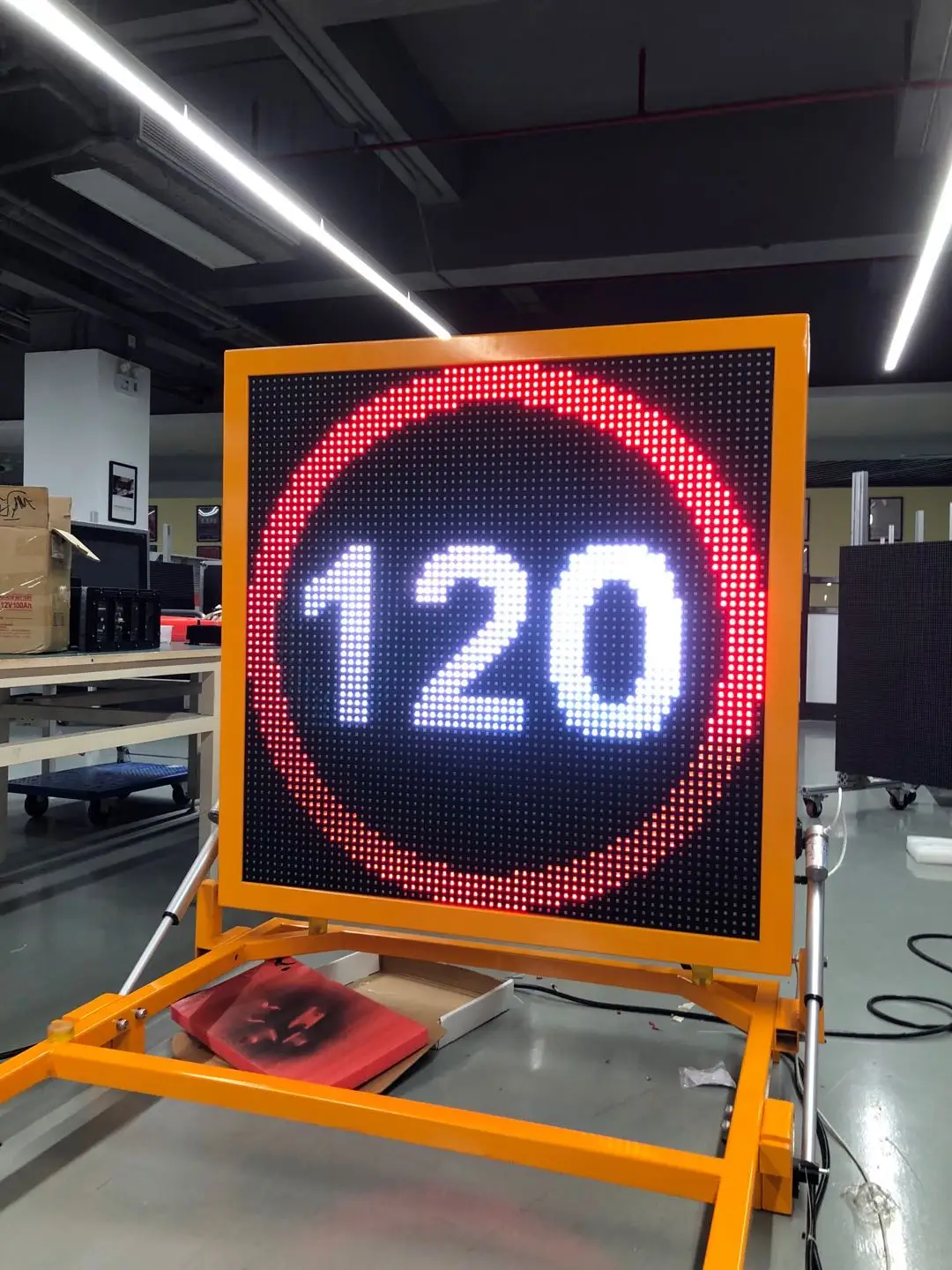 Yaham Vehiclemounted Variable Message Board Outdoor Led Digital Sign