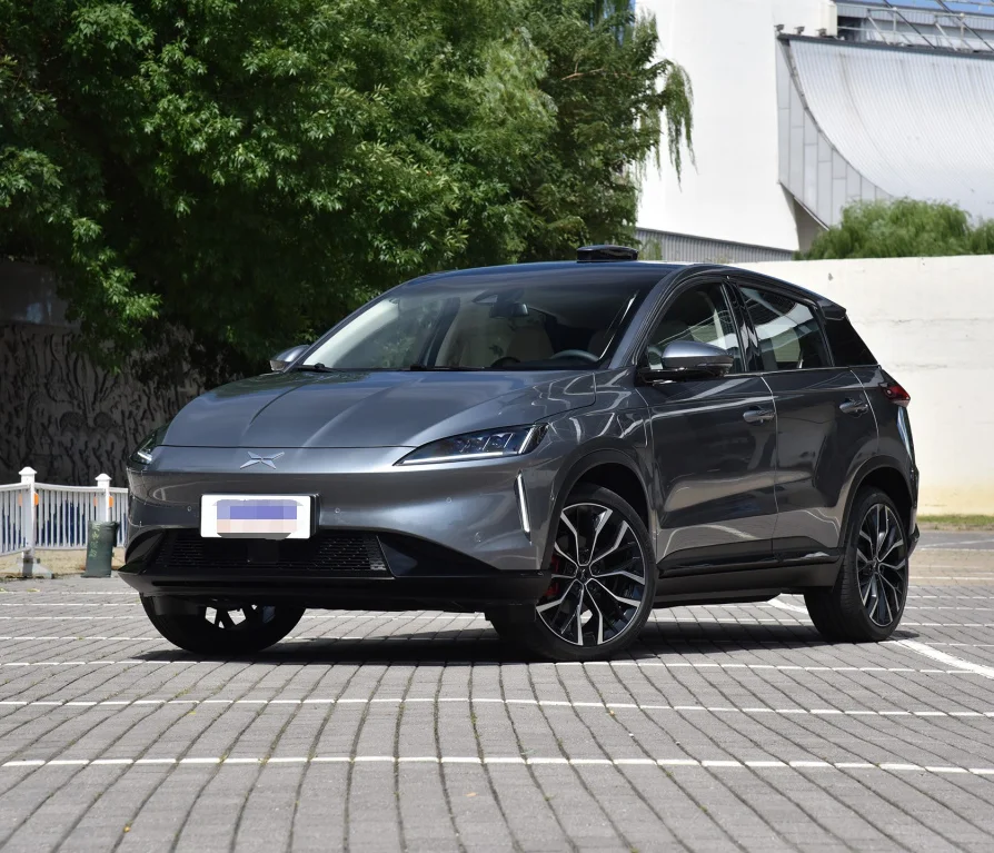Luxury Electric car 160KW X-peng G3    fast speed   Electric SUV