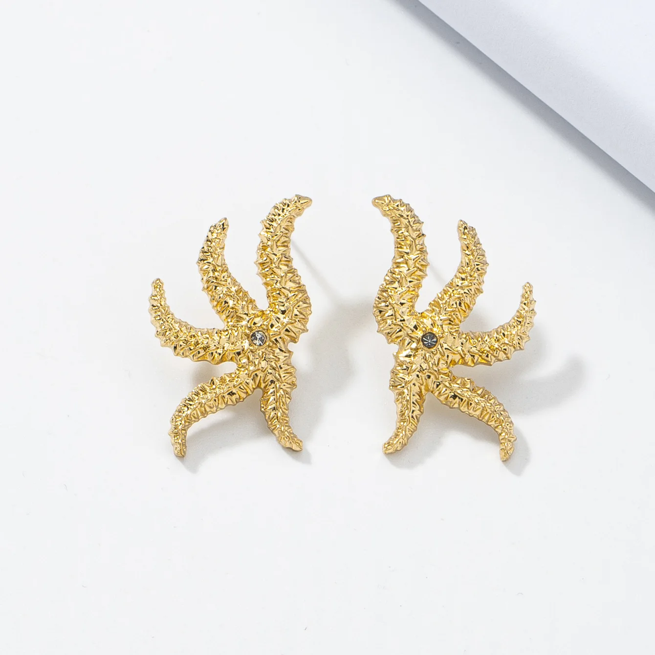 

Creative Design European Real Gold Plated Flame Shape Studs Earrings Textured Fire Stud Earrings For Girls