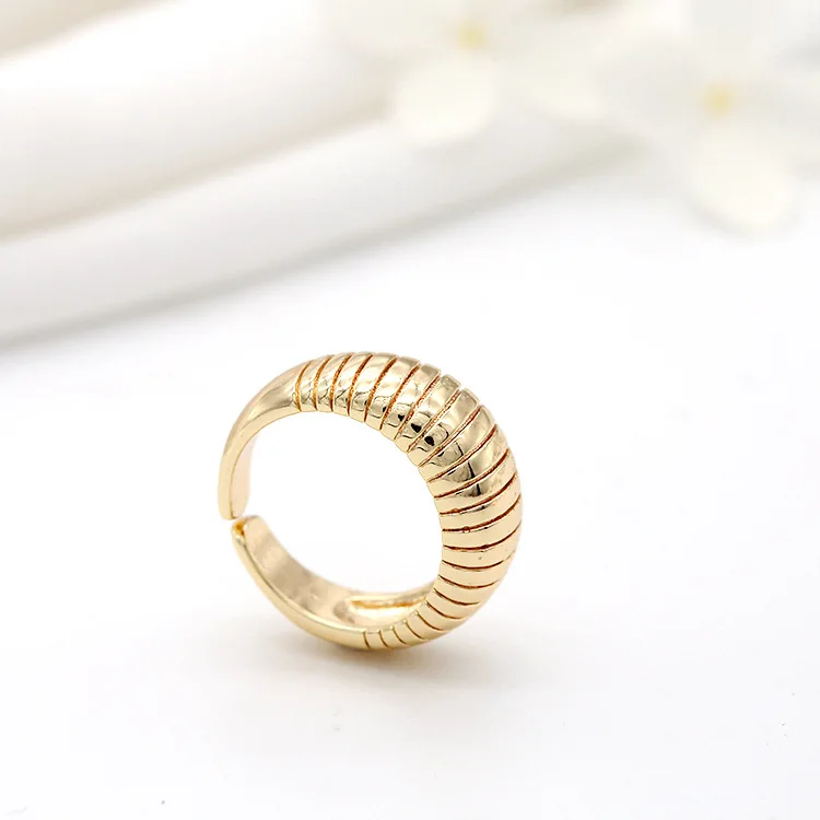 

Trendy Design 14K Gold Plated Straight Lines Pattern Big Croissant Round Open Ring