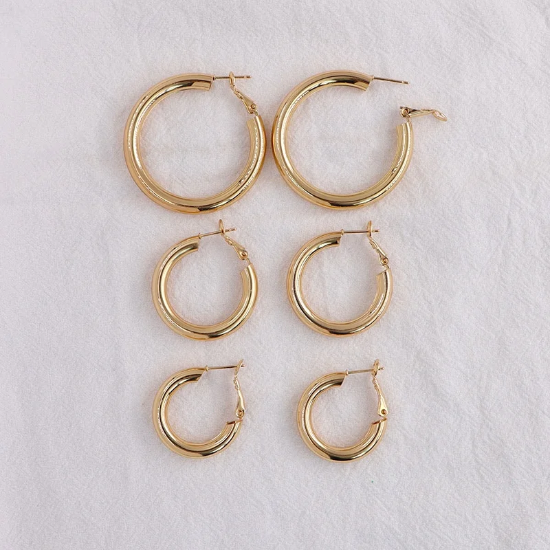 

Women Jewelry Vintage Thick Chunky Huggie Earrings Geometric Earrings Brass Big Round Gold Color Hoop Earrings, Gold and silver