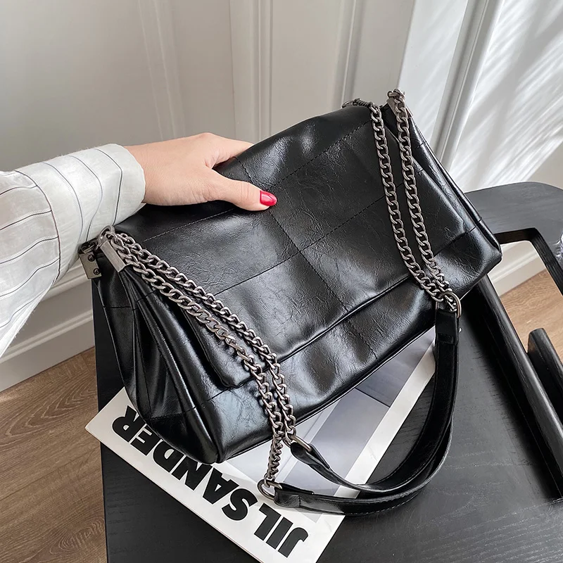 

2021 Luxury Brand Women Soft PU Leather High Capacity Chain Shoulder Handbags Vintage Tote Bag