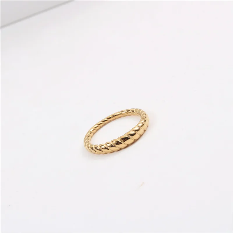 High End 18K PVD Gold Plated Twisted Rings for Women Stainless Steel Jewelry New