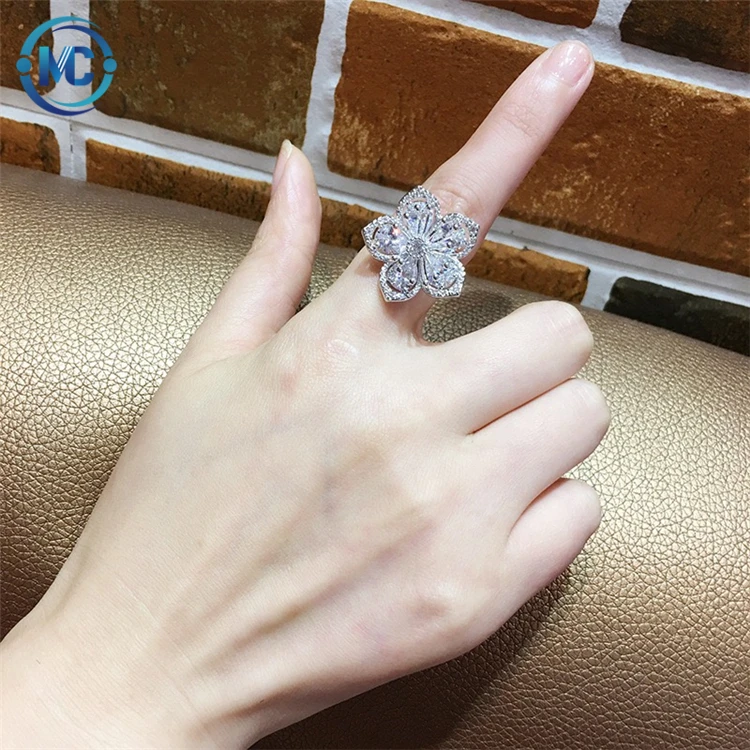 

Cherry blossom zircon ring ,delicate elegant zircon crystal flowers light luxury ring,brass ring