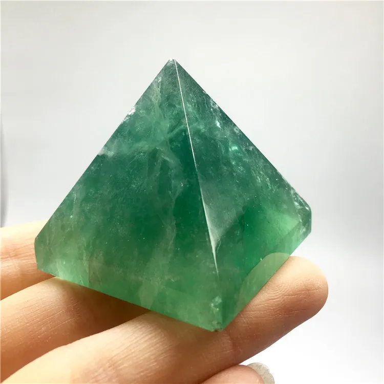 

40 mm Polished Fluorite Stone Price Pyramids Vastu Products Crystal Pyramid For Meditation