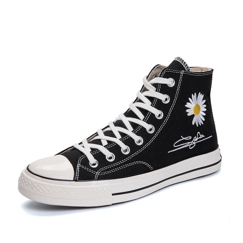 

35-44 Daily Wear Couple Canvas Shoes High-Top Daisy Embroidery Unisex Flat Shoes Lace-up Black Shoes