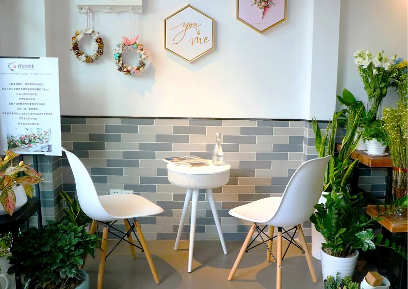 Fashionable portable party favor round white smart music Furniture coffee tea table speaker side table speaker - ANKUX.COM