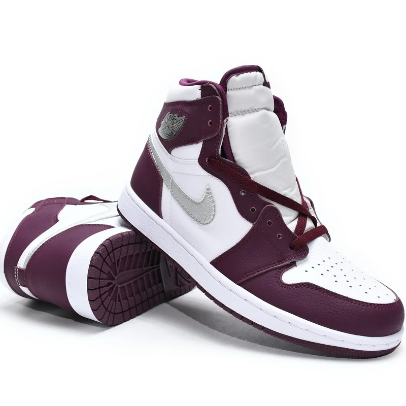 

Air Jordan 1 High OG Bordeaux Basketball Shoes Travis Dark Mocha royal Nike Sports Sneakers force 1 Trainers With Box