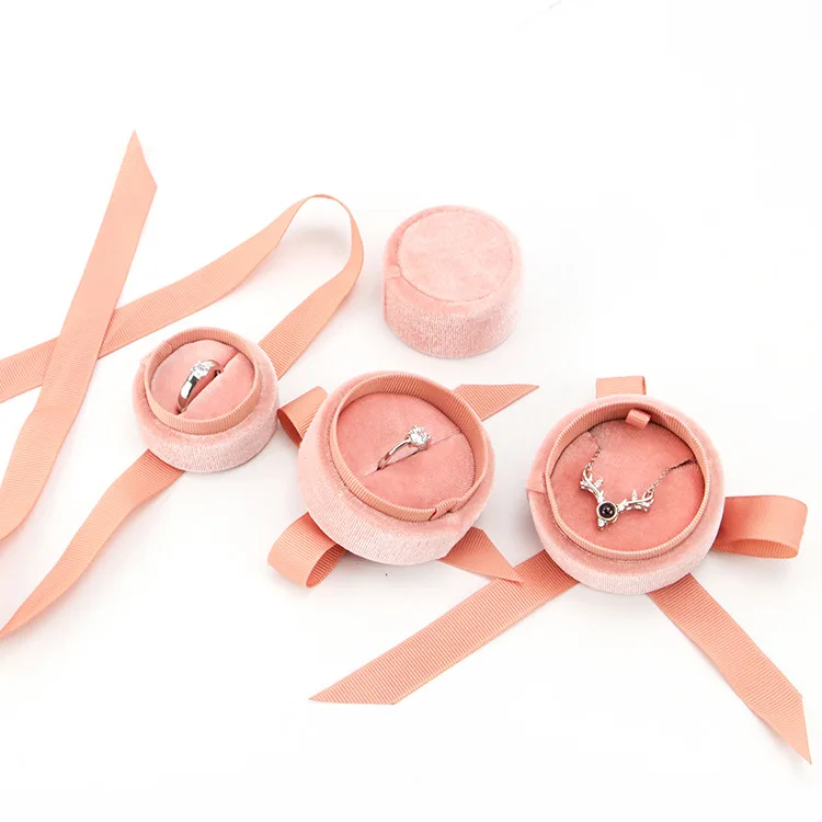 Love Design Pink Jewelry Packaging Round Box Velvet Ring Box Jewellery