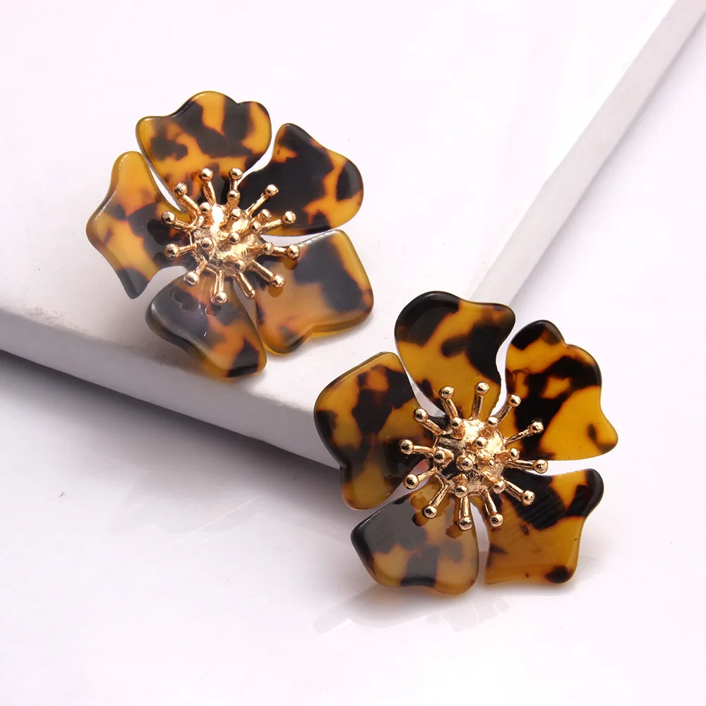 

Women Personalized Acetate Acrylic Earrings Elegant Petal Flower Stud Earrings Vintage Leopard Dot Earrings, Red multicolor,brown,coffee,purple,rose red