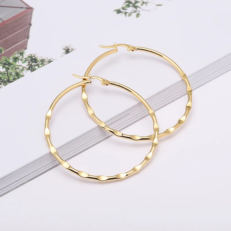 

ES1045 Cheap High Quality Large Gold Plated Surgical Stainless Steel Embossed Hoops Earrings