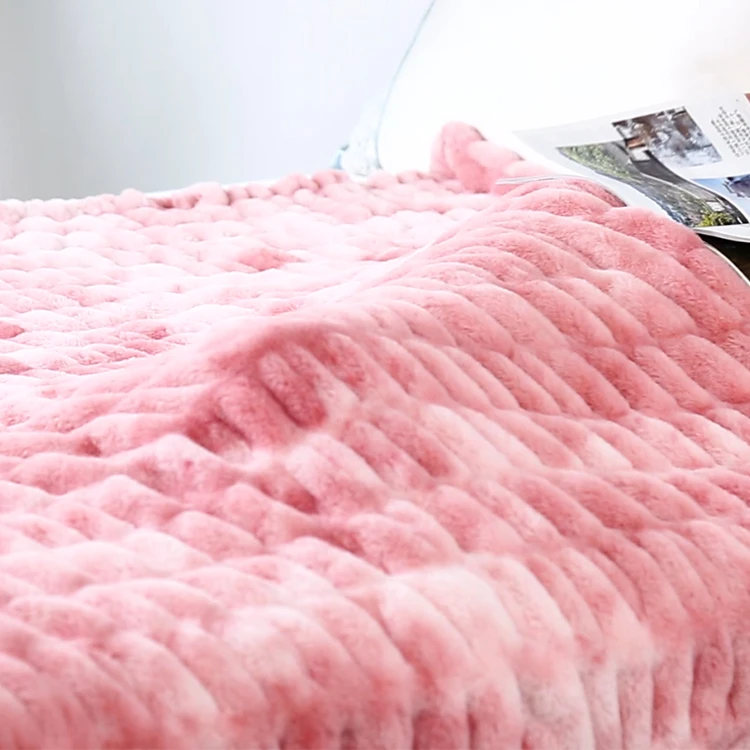 Wholesale Discount Christmas Gift Eco-Friendly Soft Throw Raschel Blankets For Home details