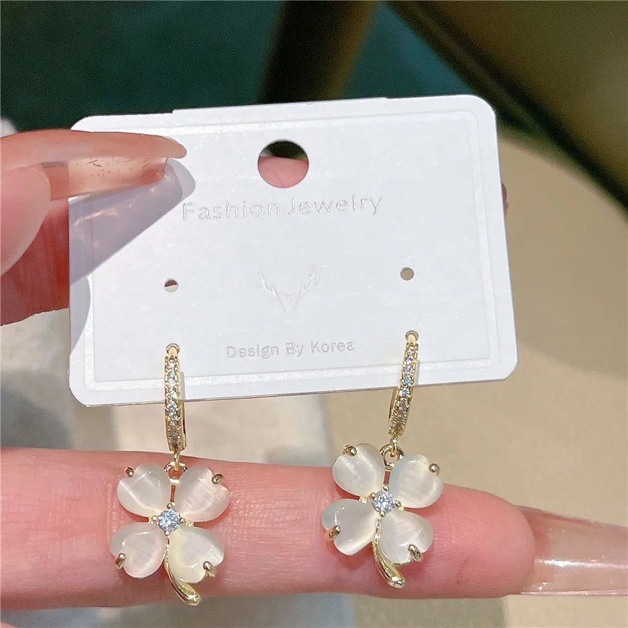 

2023 Fashion Four Leaf Clover Earrings Opal Flower Hoop Earrings Delicate Zircon Stud Earrings For Women