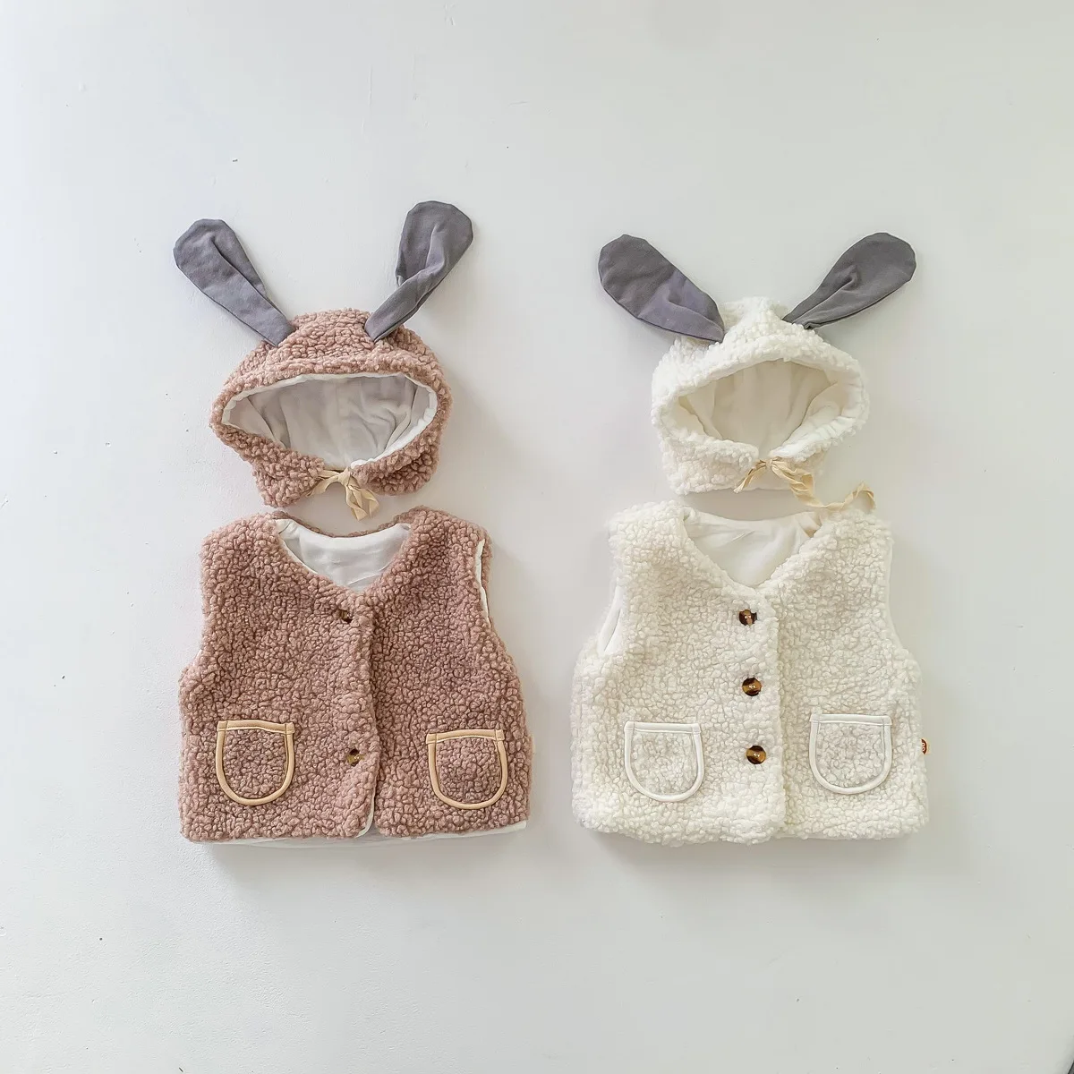 

Fall/winter new children's clothing sweet solid color warm Joker cardigan lamb waistcoat hat 0-2 years old